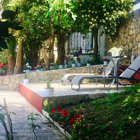 Hébergement de vacances Ermones Ruby *
