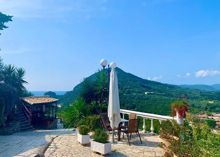 Prázdninový dům Ermones Ruby Vátos