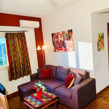 Ermones Ruby * Vátos