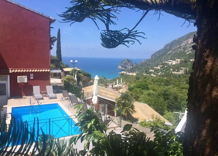 بيت للعطل Ermones Ruby *