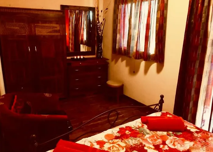 Feriehus Ermones Ruby