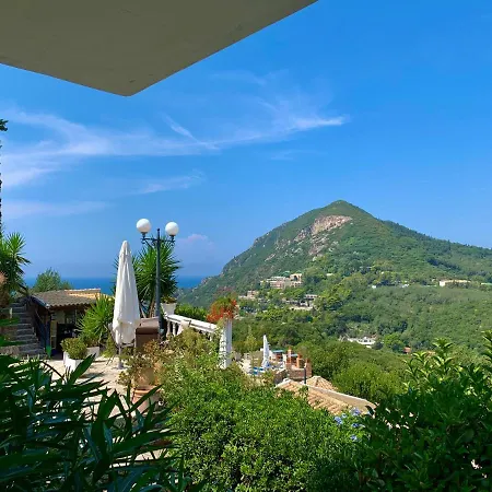 Ermones Ruby * Vátos