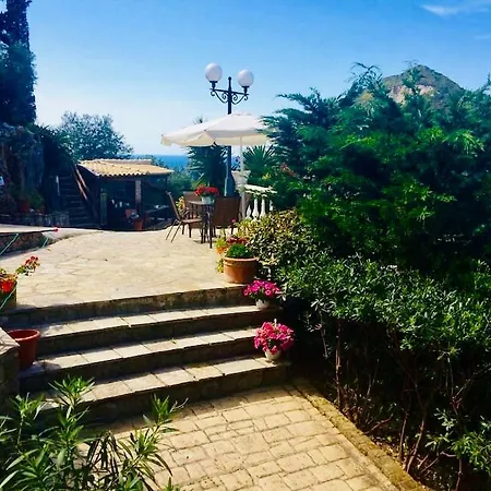 Ermones Ruby * Βάτος