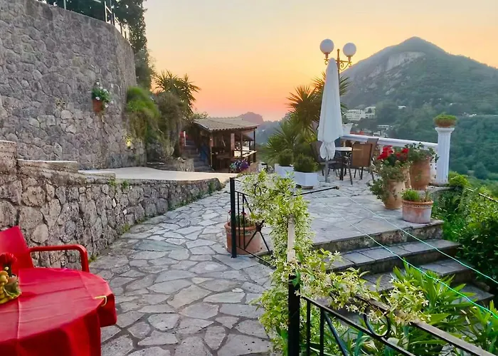 別荘 Ermones Ruby *